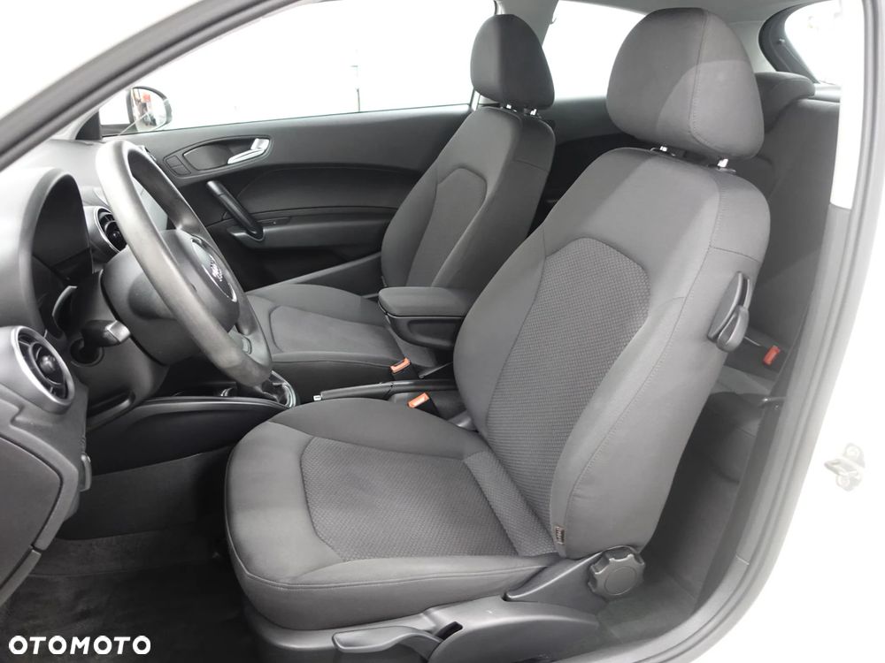 Audi A1 3-drzwiowe 1.2 TFSI Ambition - 22
