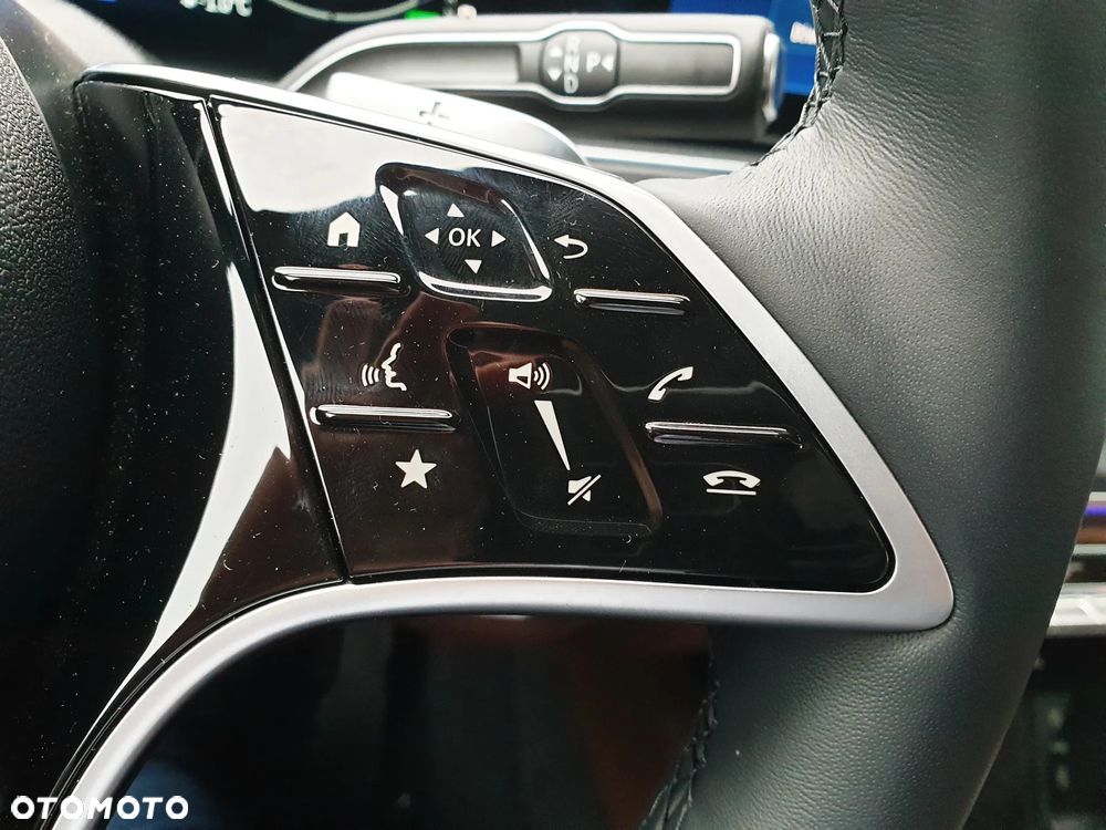 Mercedes-Benz GLE 300 d mHEV 4-Matic AMG Line - 38