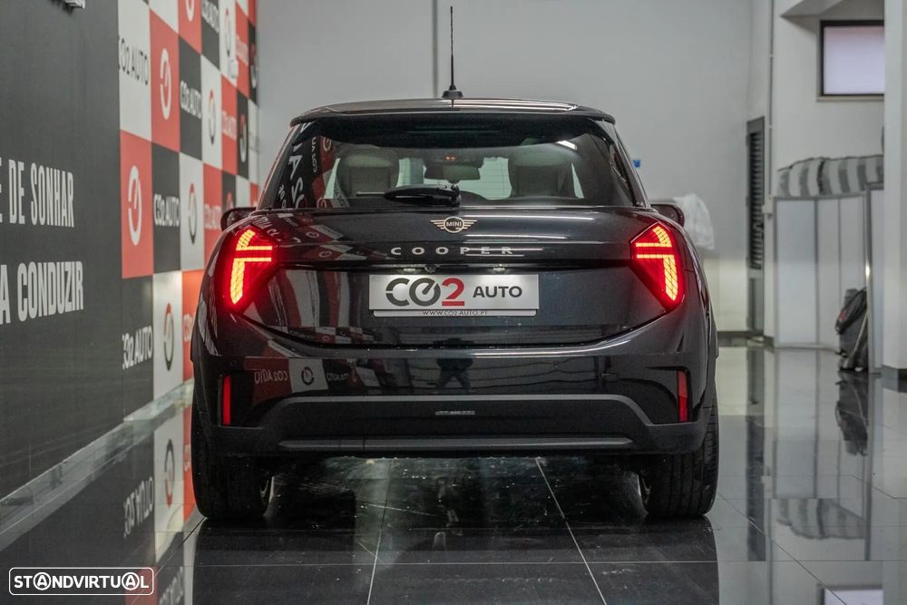 MINI 3 Portas Cooper C Favoured M - 8