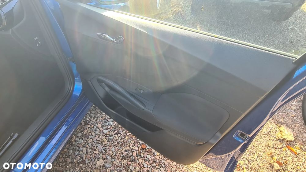 Skoda Fabia 1.0 Essence - 5