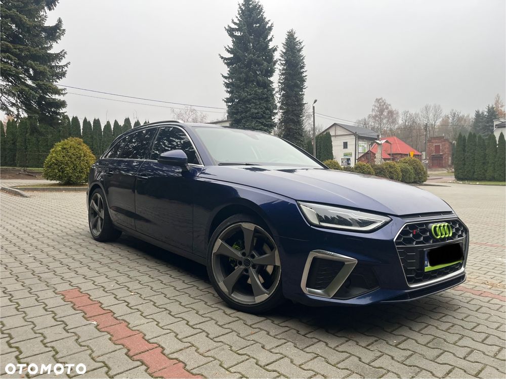 Audi A4 Avant 2.0 TDI S tronic - 1