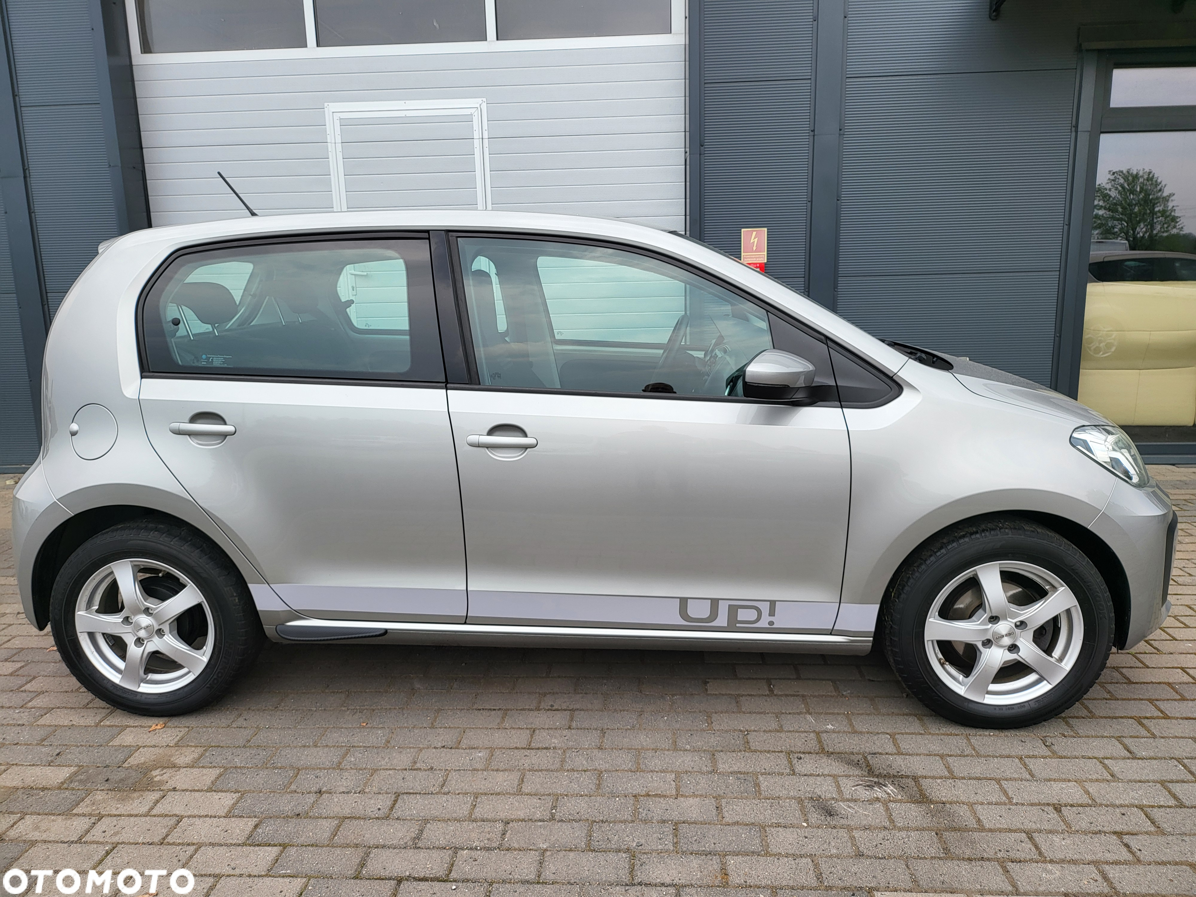 Volkswagen up! 1.0 move - 33