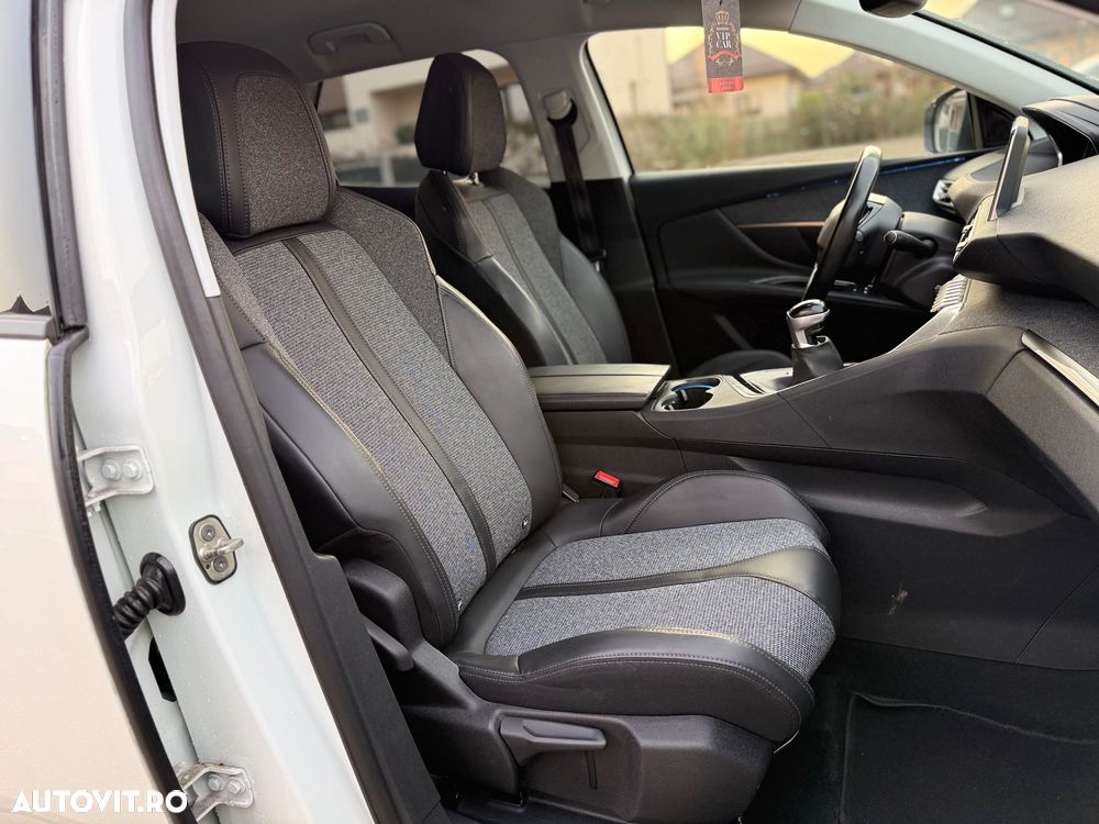 Peugeot 3008 PureTech 130 Stop & Start GPF Active Pack - 8