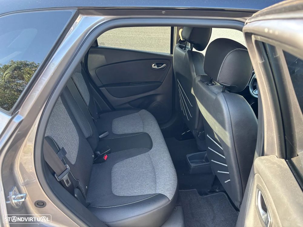 Renault Captur 1.5 dCi Exclusive XMOD EDC - 24