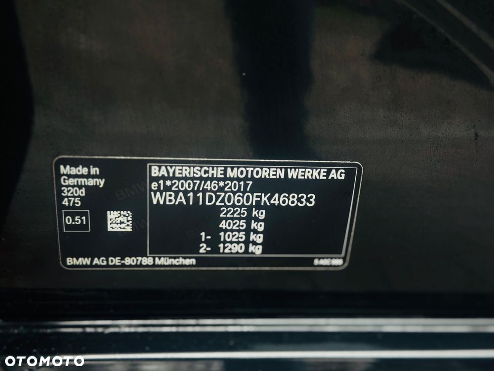 BMW Seria 3 320d Sport Line Shadow - 25