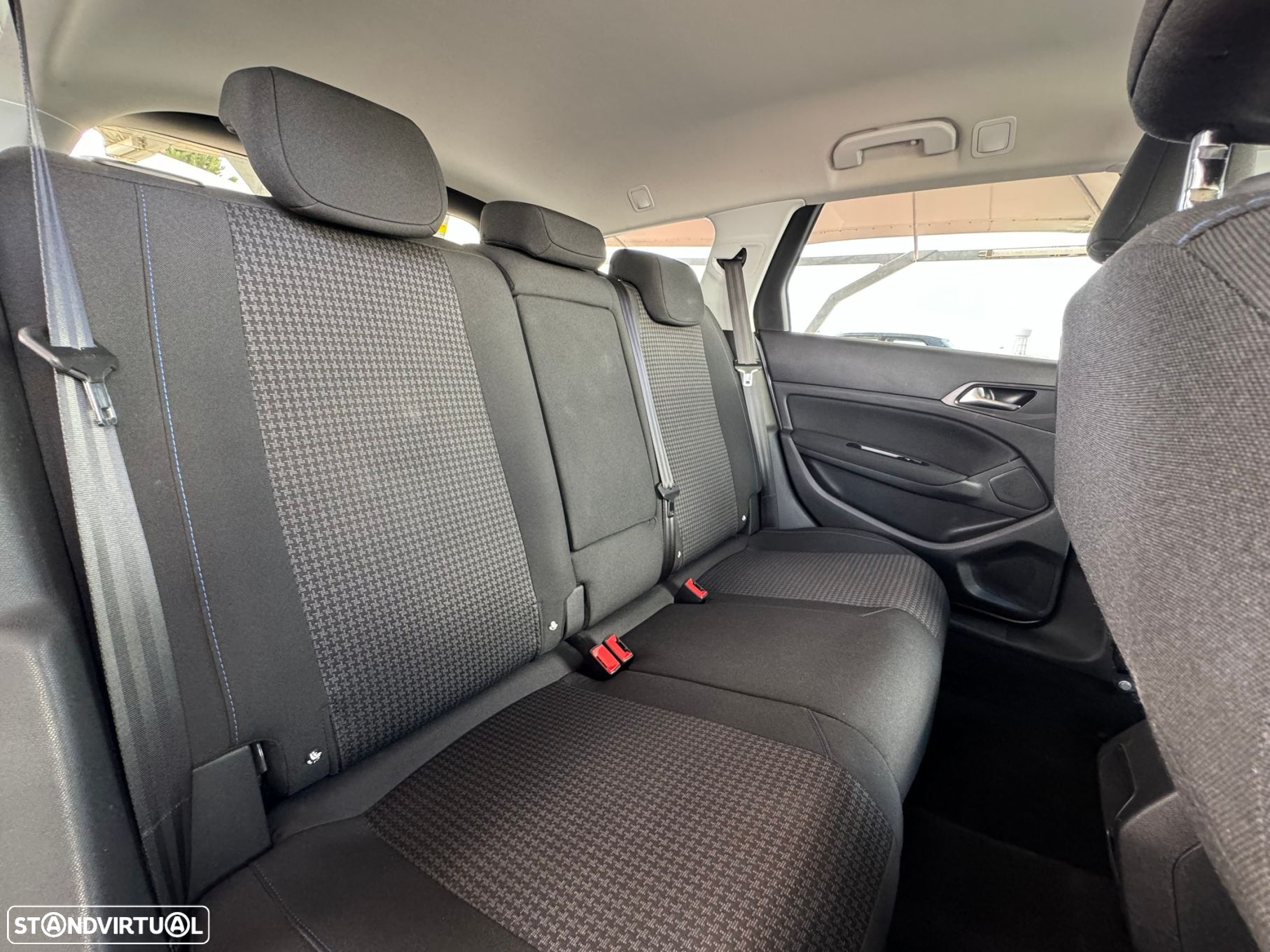 Peugeot 308 SW 1.6 BlueHDi Style J17 - 26