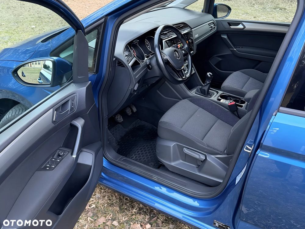 Volkswagen Touran 1.4 TSI BMT Comfortline - 10