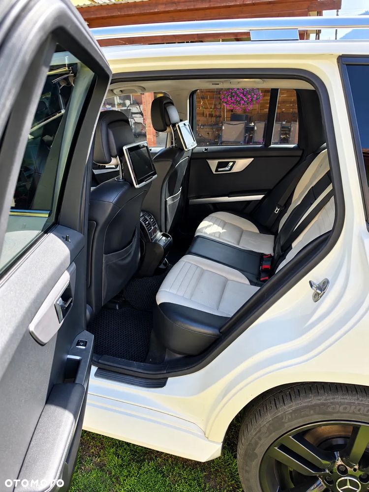 Mercedes-Benz GLA - 5