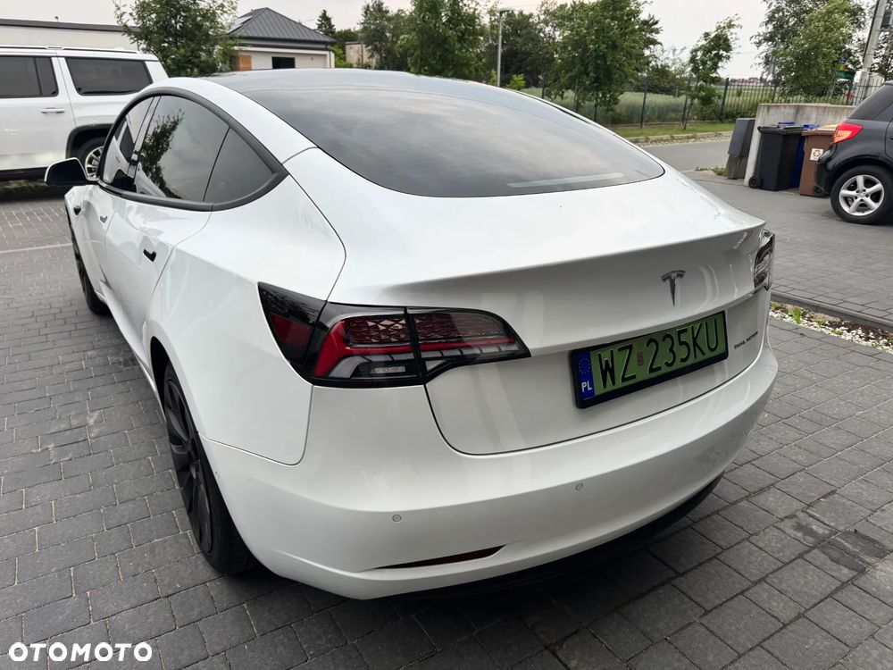 Tesla Model 3 - 7