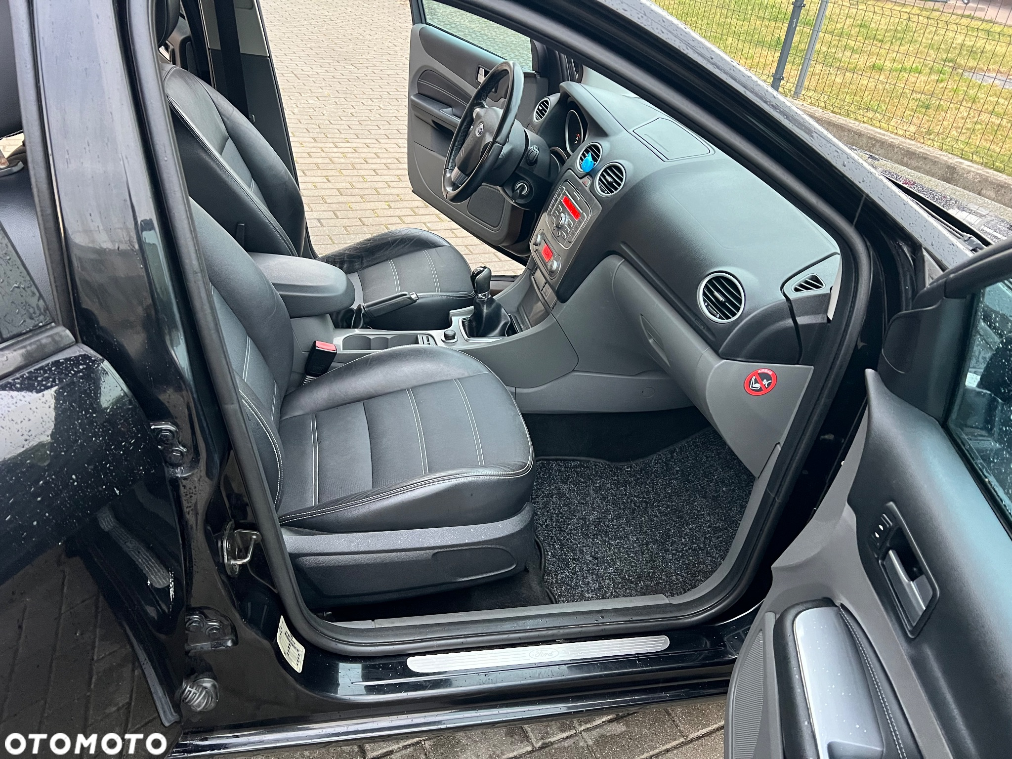 Ford Focus 1.8 FF Platinium X - 11