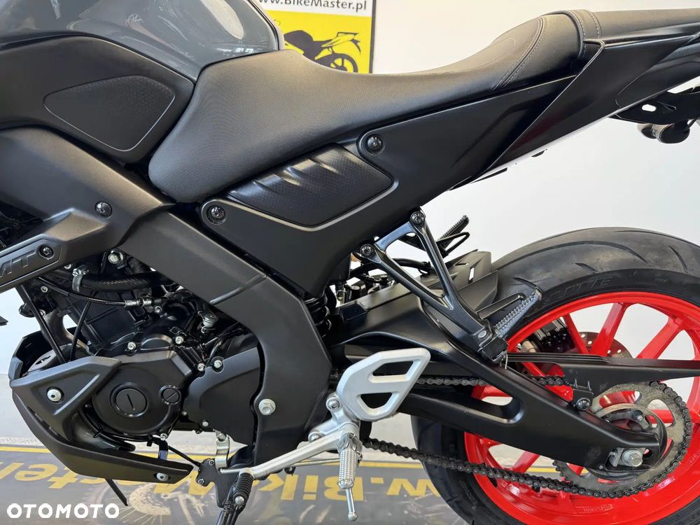 Yamaha MT - 24