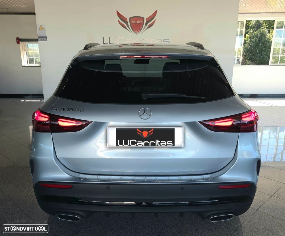 Mercedes-Benz GLA 180 d AMG Line - 4