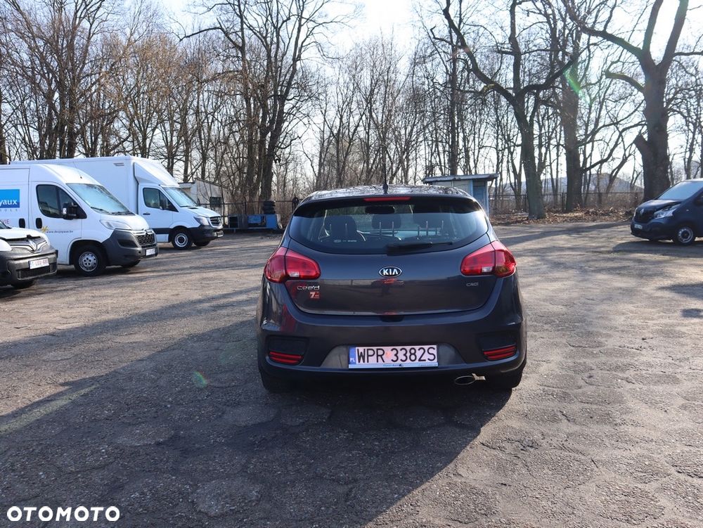 Kia Ceed 1.6 CRDi M - 8