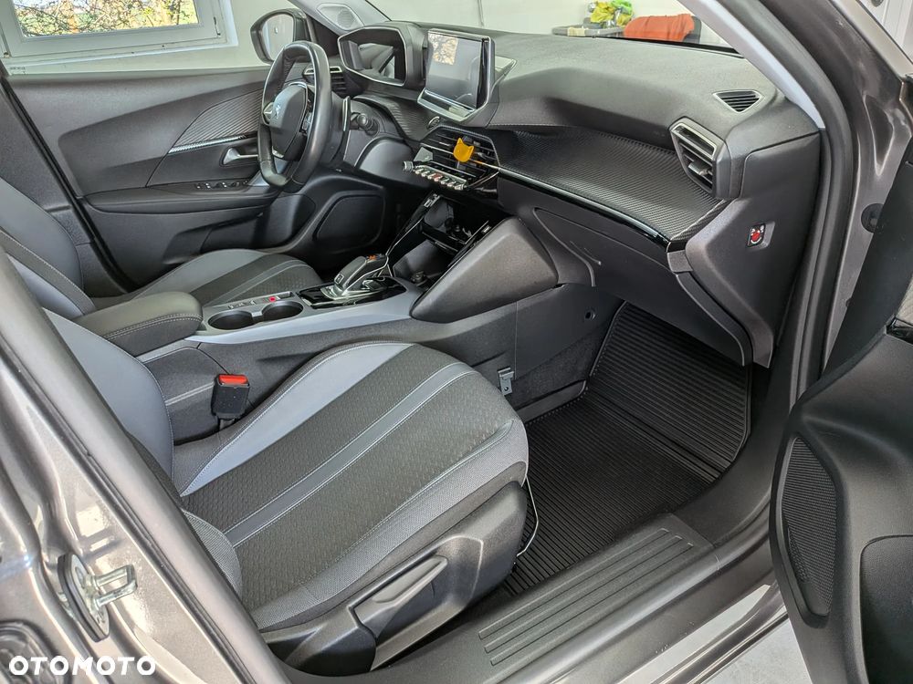 Peugeot 2008 1.5 BlueHDi Allure S&S EAT8 - 8