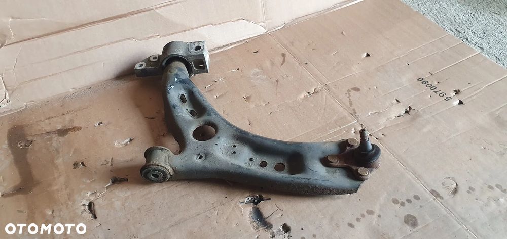 Wahacz lewy przód przedni lewy Seat Leon II 1K0407151BD - 2