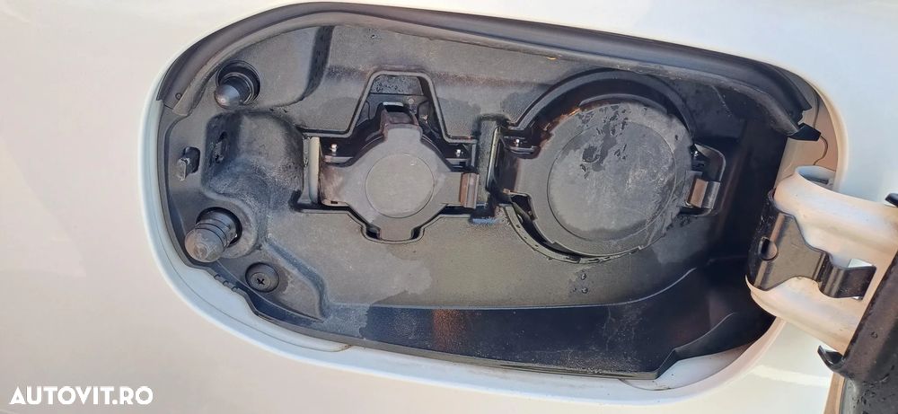 Mitsubishi Outlander 2.0 4WD - 15