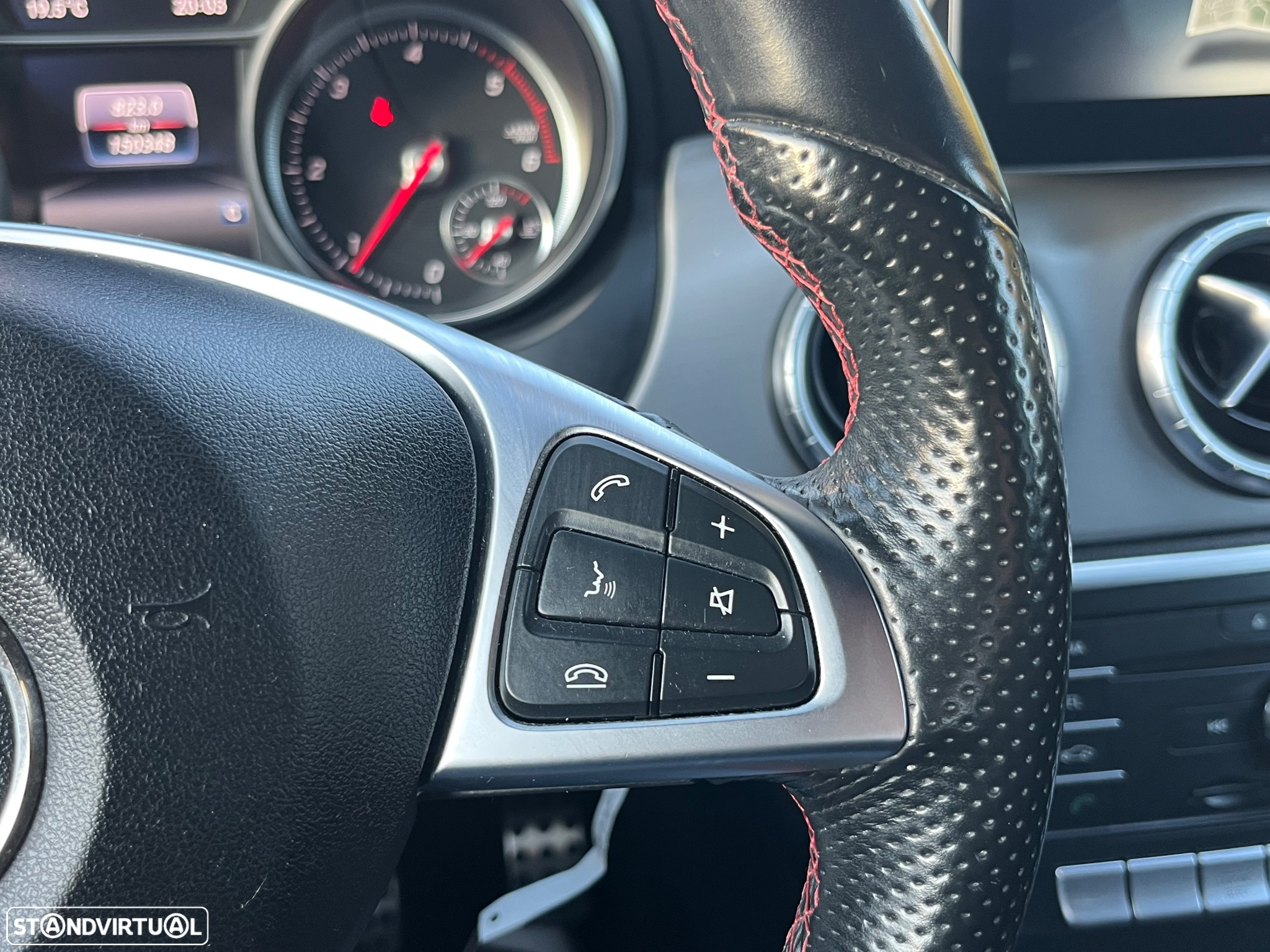 Mercedes-Benz CLA 180 d AMG Line - 19