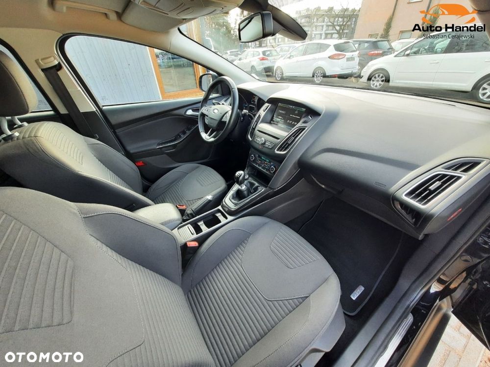 Ford Focus 1.5 EcoBlue STart-Stopp-System TITANIUM - 38