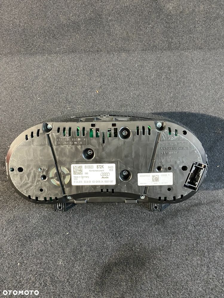 AUDI A3 8V e-tron licznik zegary 8V0920872K - 6