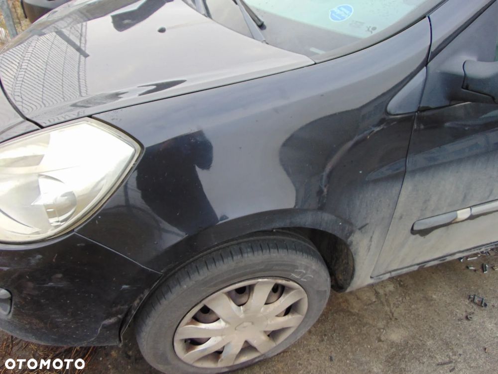 błotnik lewy przód przedni renault clio III nv676 - 1