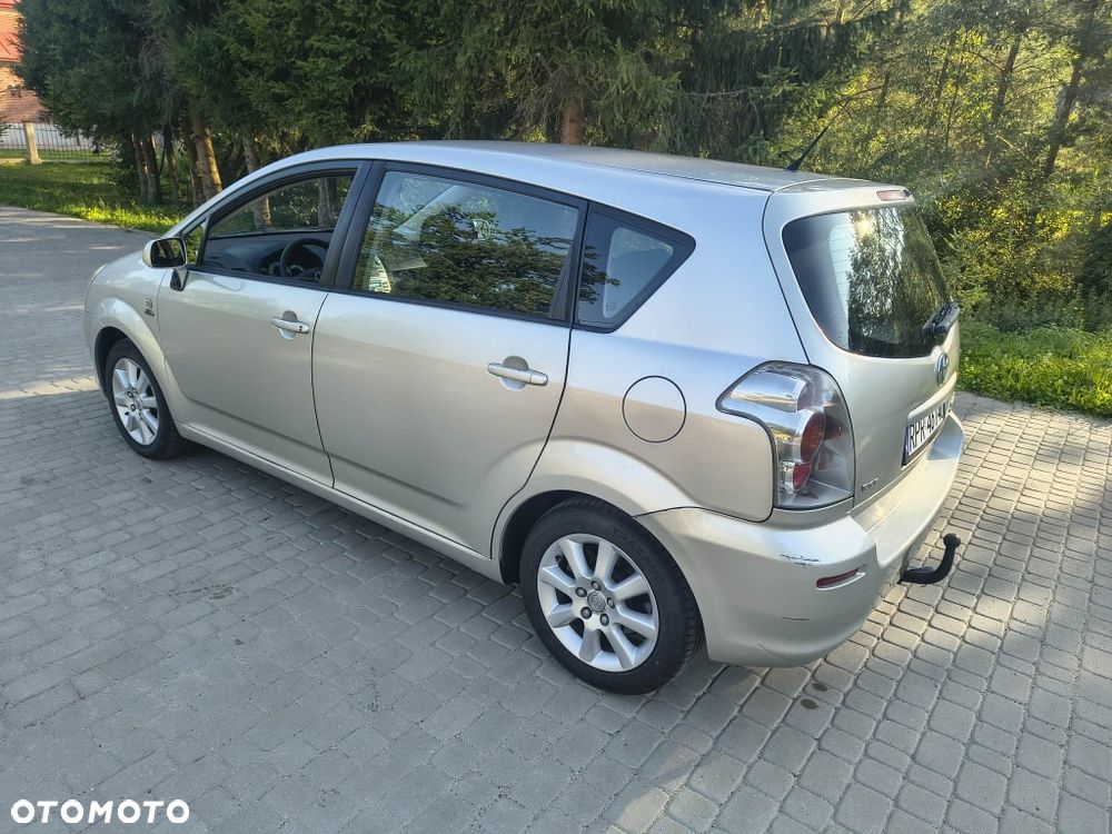 Toyota Corolla Verso - 6