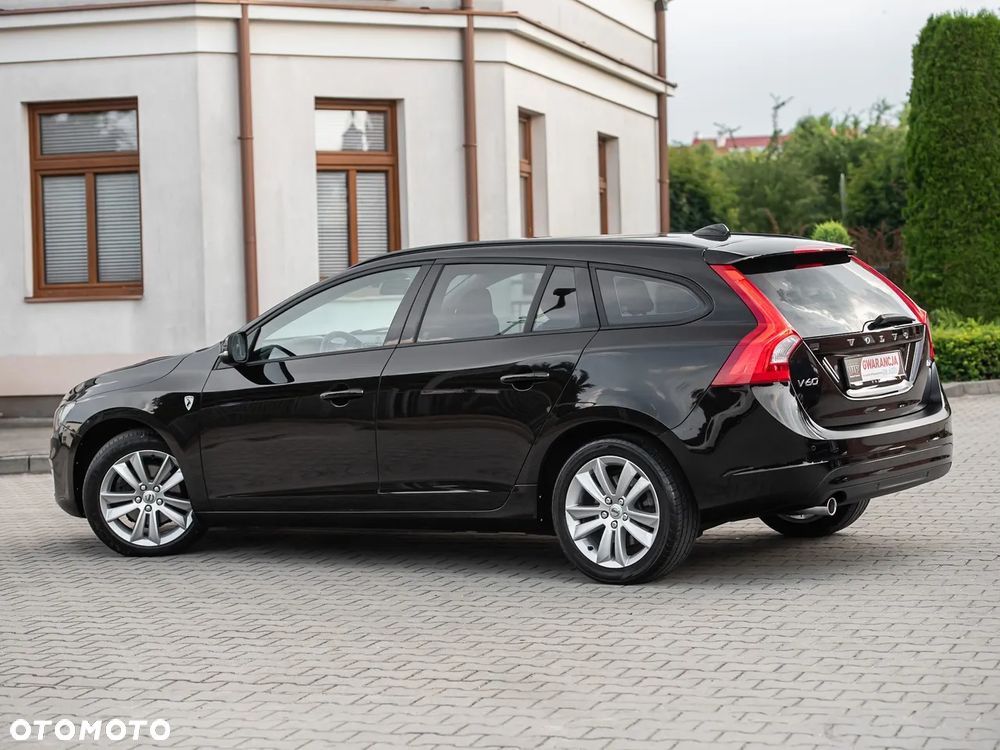 Volvo V60 D2 Kinetic - 11
