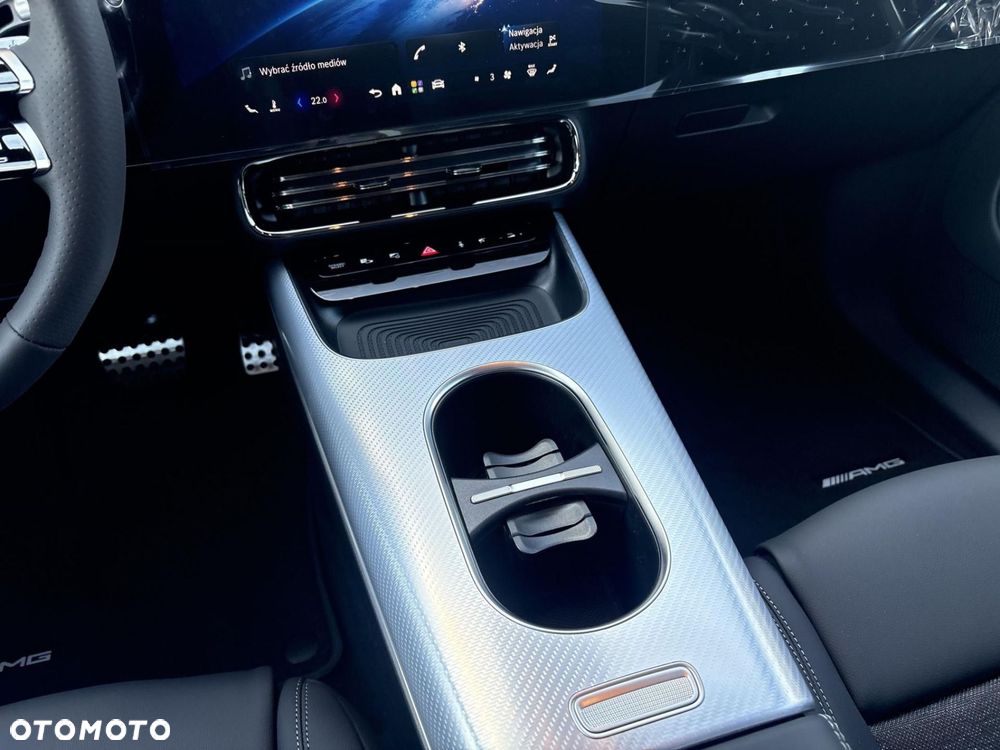 Mercedes-Benz CLA - 16