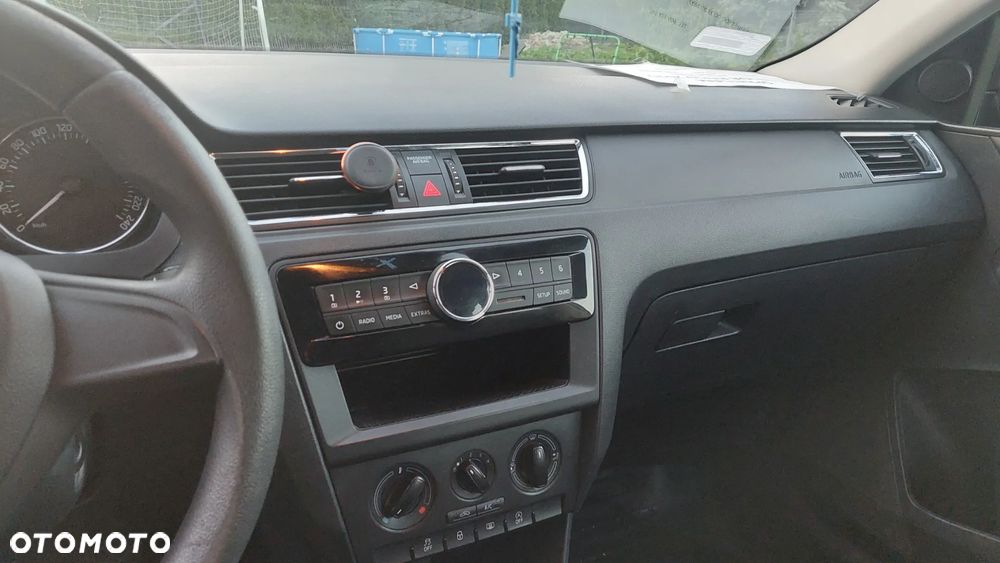 Skoda RAPID 1.4 TDI DPF Joy - 8