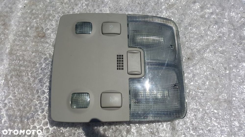LAMPKA PODSUFITKI AUDI A3 8L 8L0947111D - 1