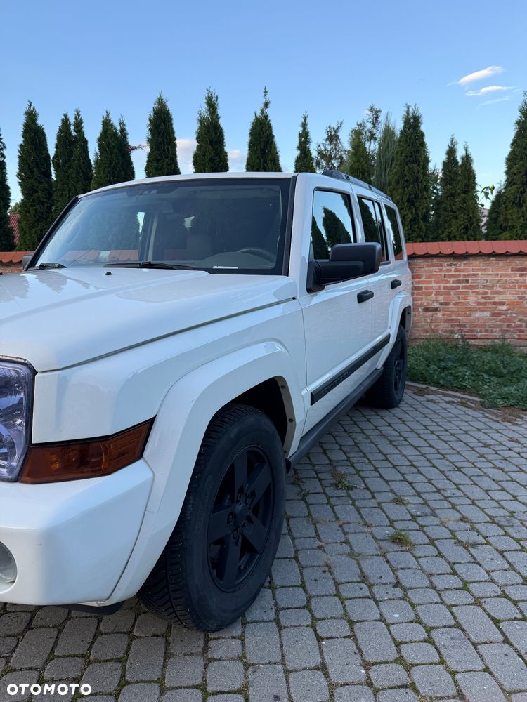 Jeep Commander 3.7 V6 - 10