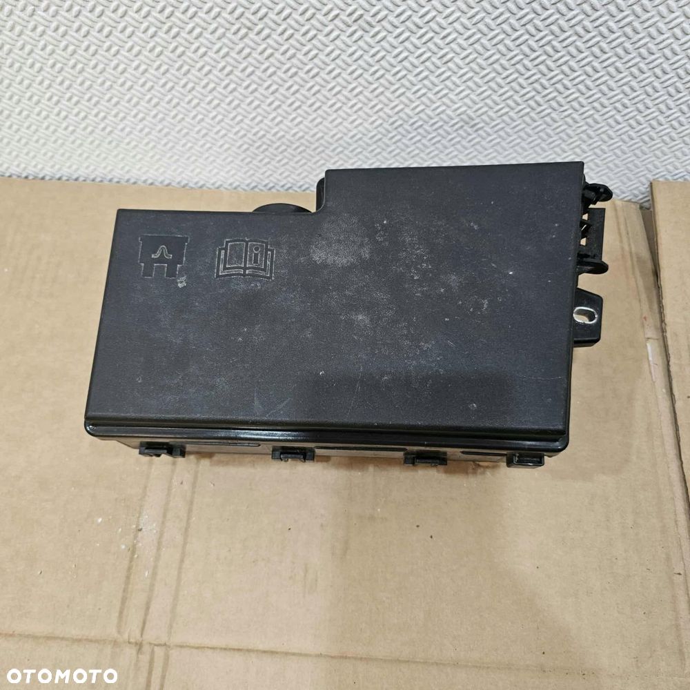 ford escape iii kuga mk2 lift 1.5 skrzynka obudowa puszka bezpieczników - 3