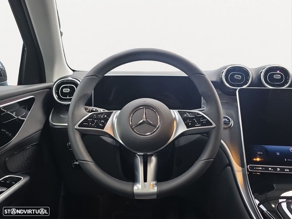 Mercedes-Benz GLC 300 - 11