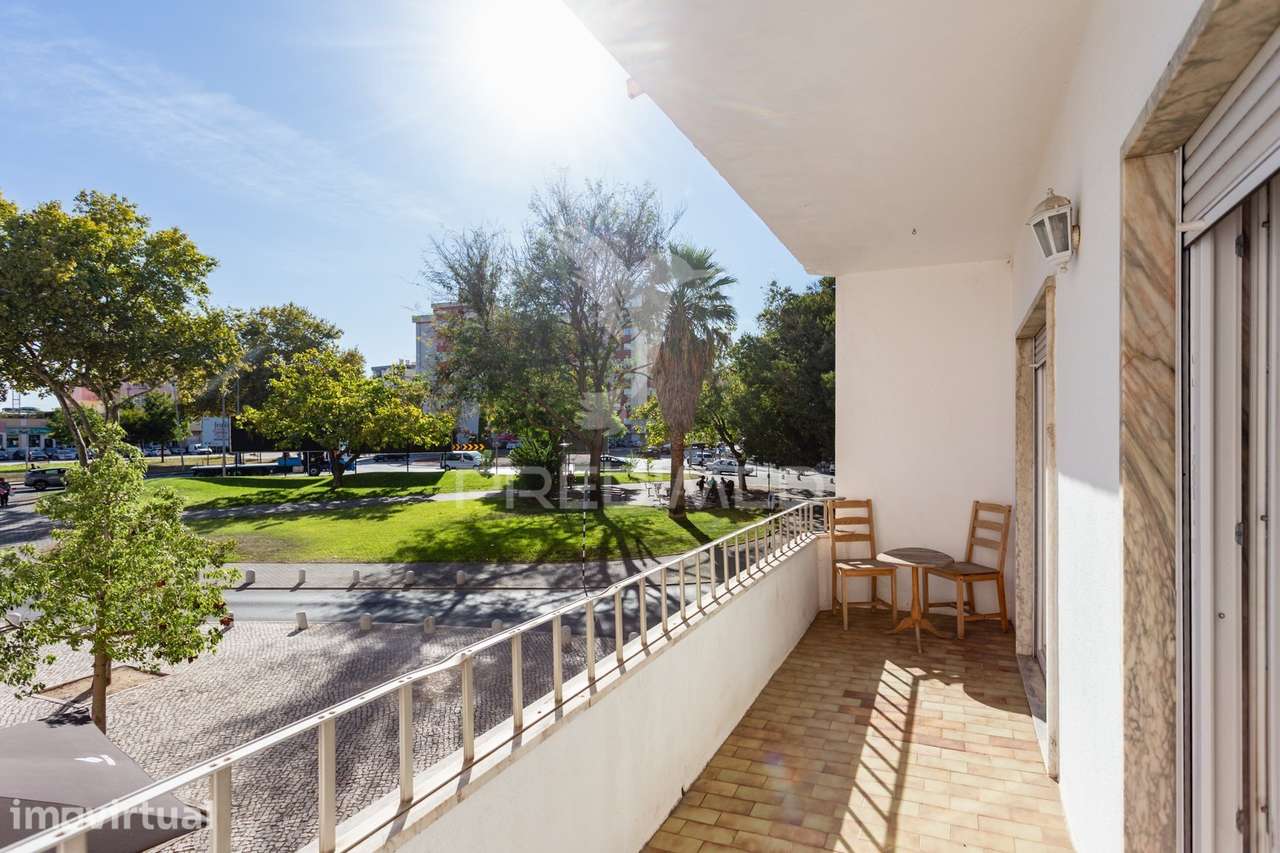 Apartamento T2 REMODELADO l 1ºAndar l Elevador l Paivas l Amora - Grande imagem: 4/29