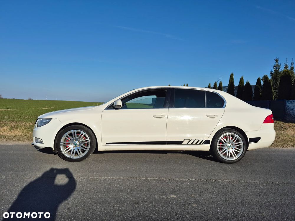 Skoda Superb 2.0 TDI PD Elegance - 6