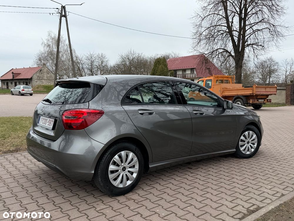 Mercedes-Benz Klasa A 180 d Activity Edition - 13