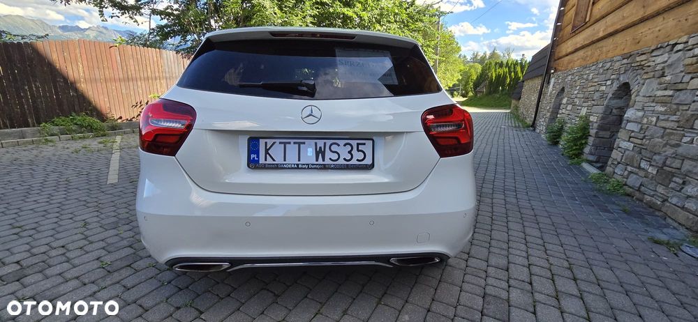 Mercedes-Benz Klasa A 180 7G-DCT Urban - 3