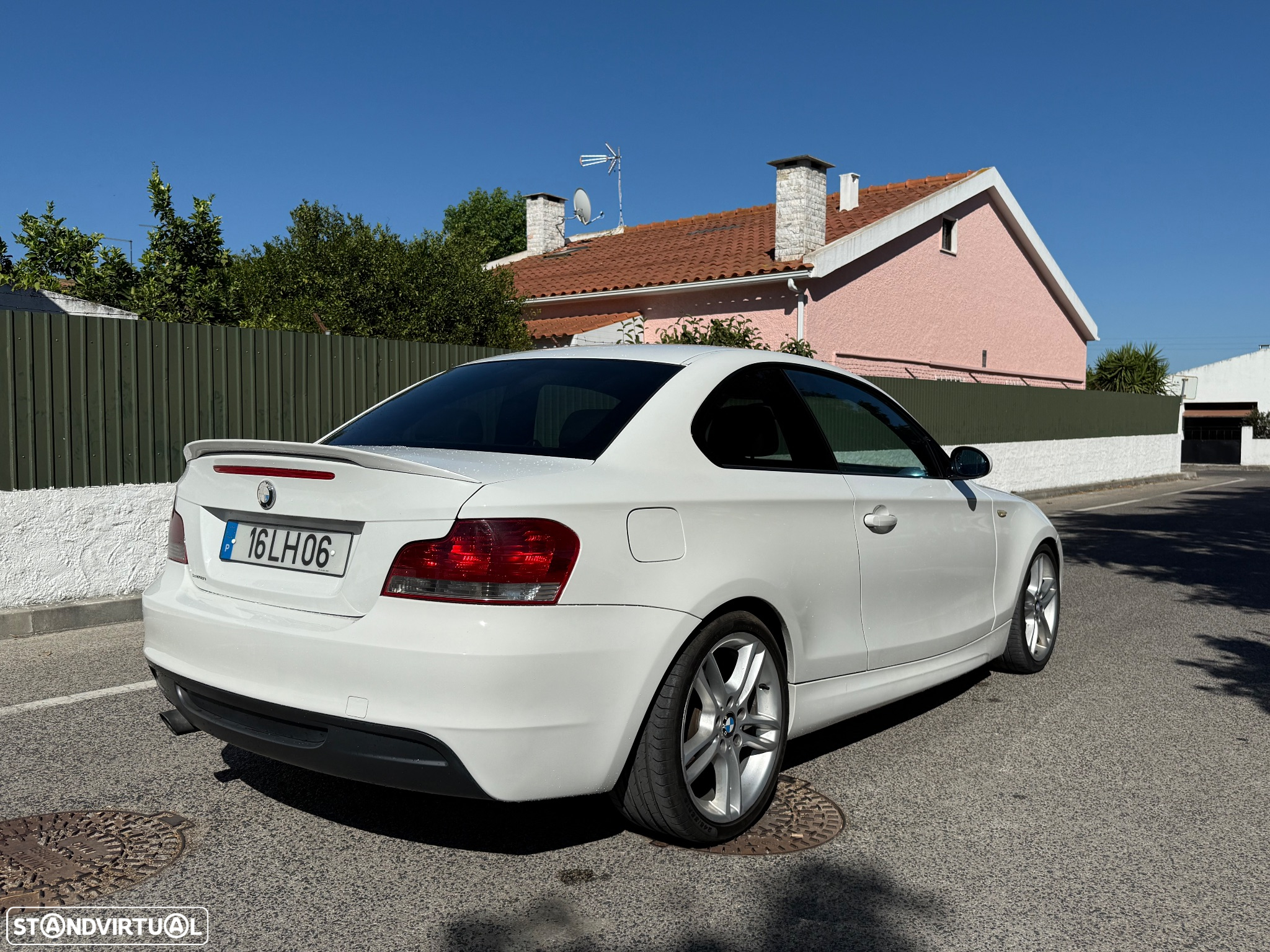 BMW 120 d Coupe Limited Edition Lifestyle c/ M Sport Pack - 6