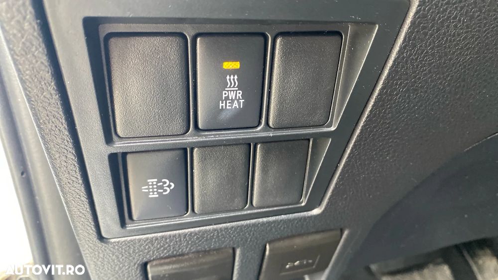 Toyota Hilux 2.8D 204CP 4x4 Double Cab AT Invincible - 12