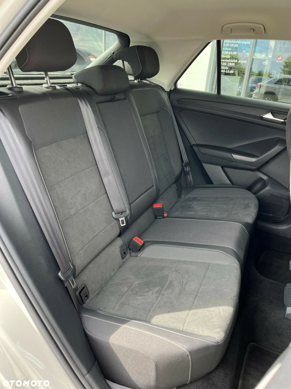 Volkswagen T-Roc 1.5 TSI Style DSG - 11