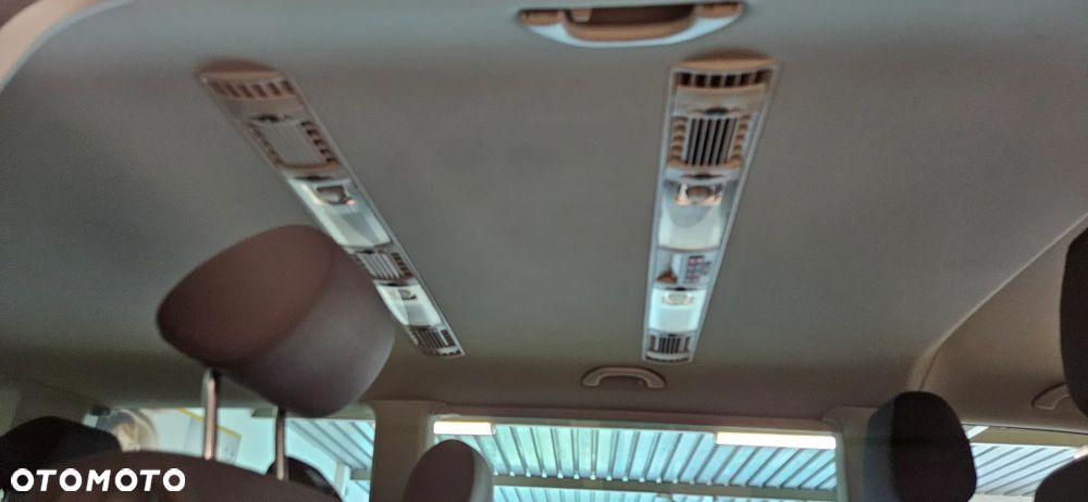 Volkswagen Multivan 2.0 TDI L1 Comfortline DSG - 15