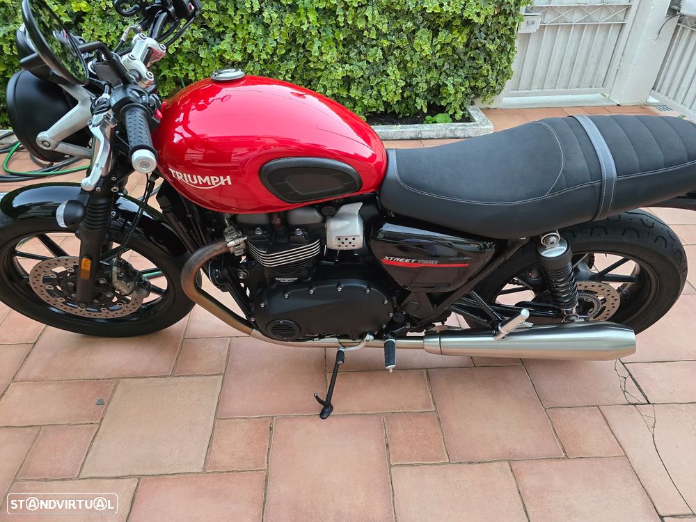 Triumph Street Twin - 3