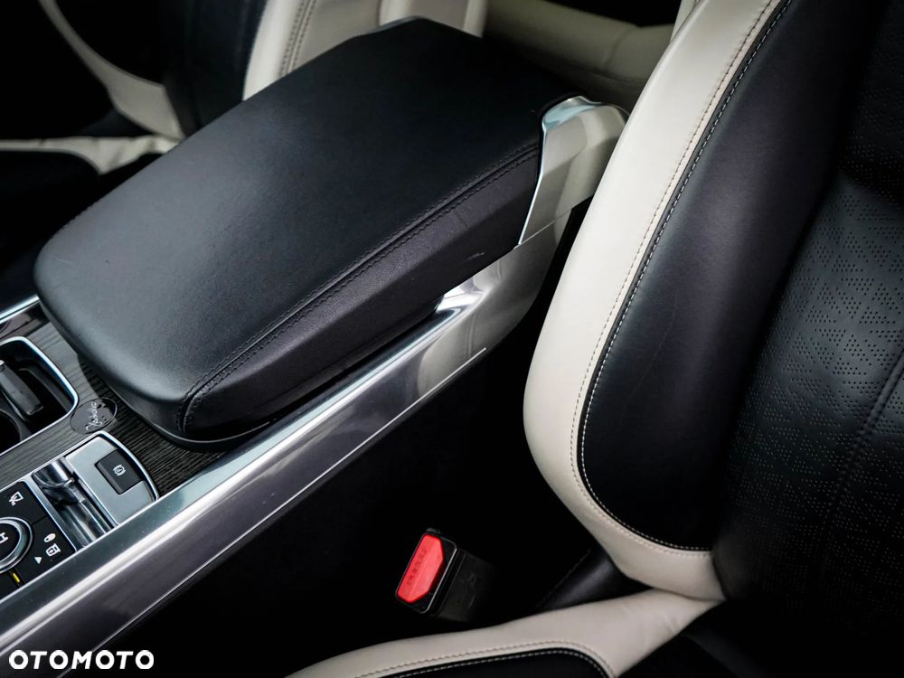 Land Rover Range Rover Sport P525 5.0 V8 Autobiography Dynamic - 28