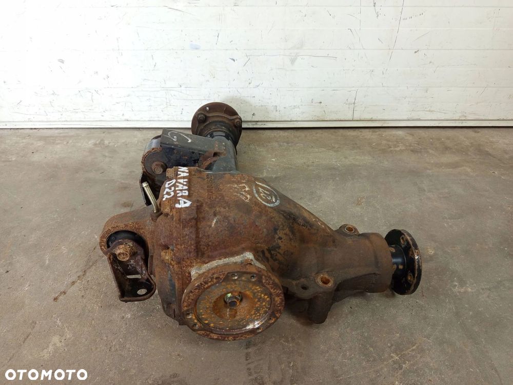 MOST PRZEDNI DYFER PRZÓD NISSAN NAVARA D22 97-02 2.5 TD - 6