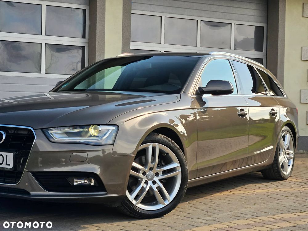 Audi A4 Avant 2.0 TDI DPF quattro S line Sportpaket - 1