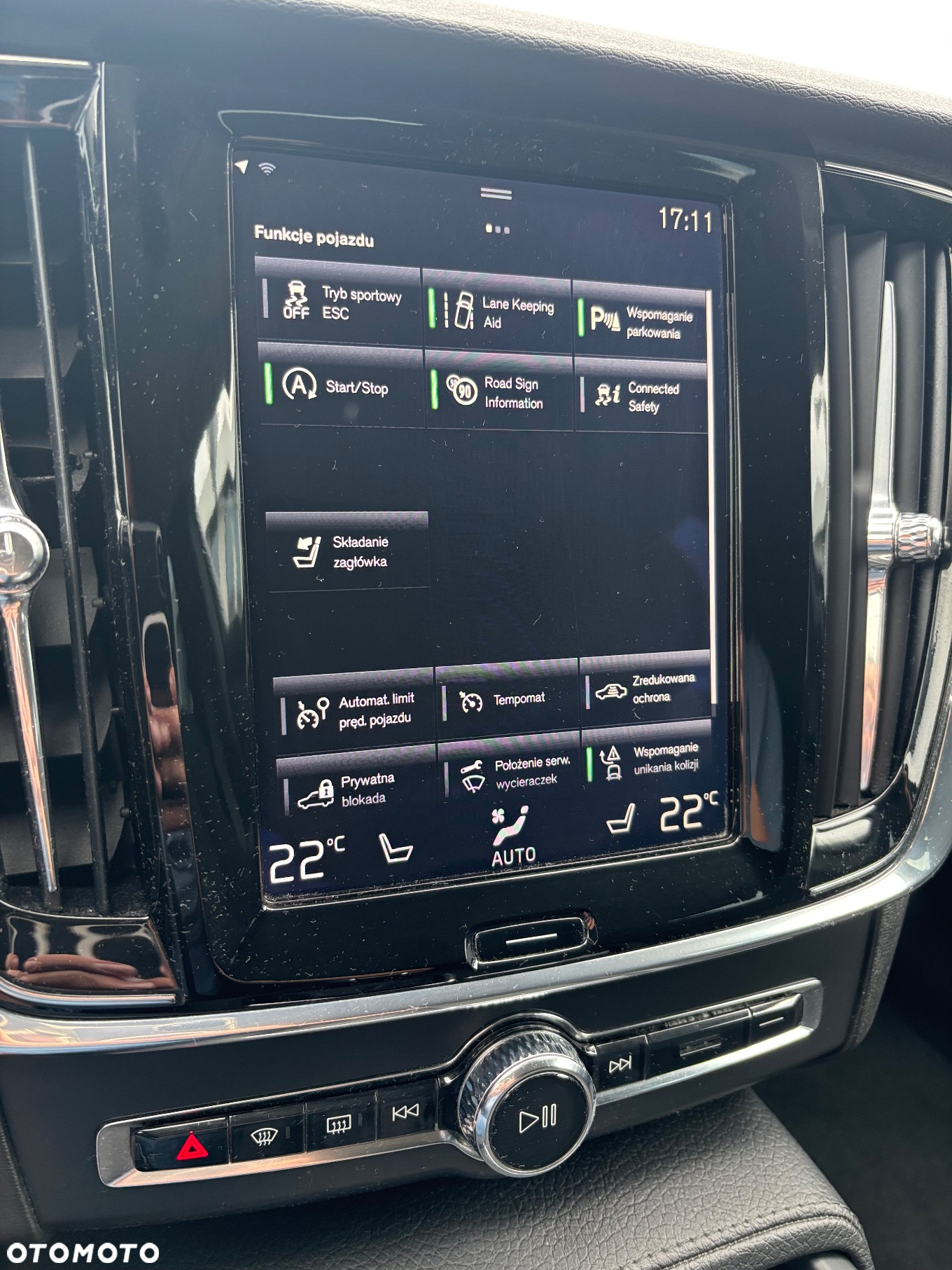 Volvo V90 D4 Momentum - 16