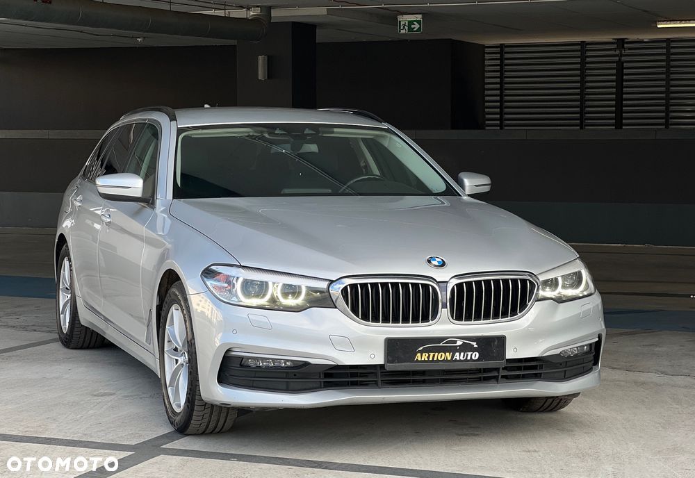 BMW Seria 5 530d xDrive Sport Line - 12