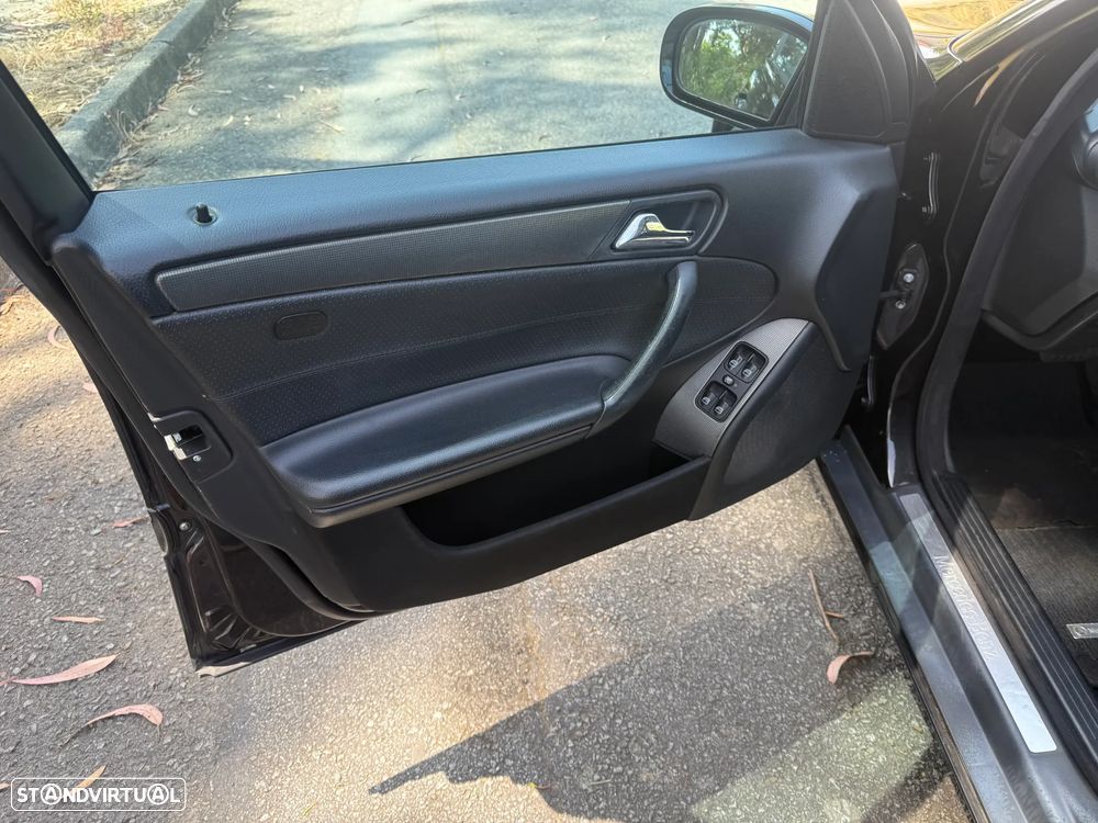 Mercedes-Benz C 220 - 9