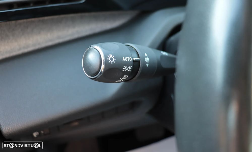 Peugeot 308 1.2 PureTech Allure Pack EAT8 - 27