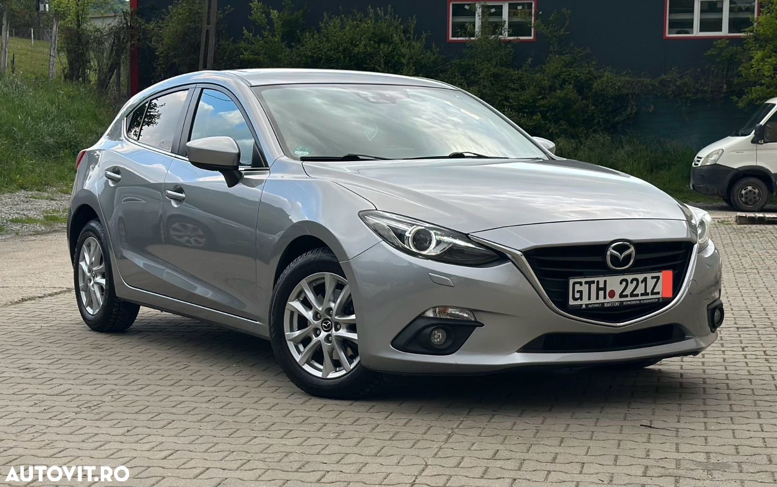 Mazda 3 SKYACTIV-G 120 Center-Line - 1