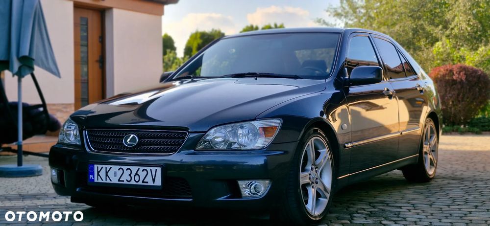 Lexus IS 200 - 2